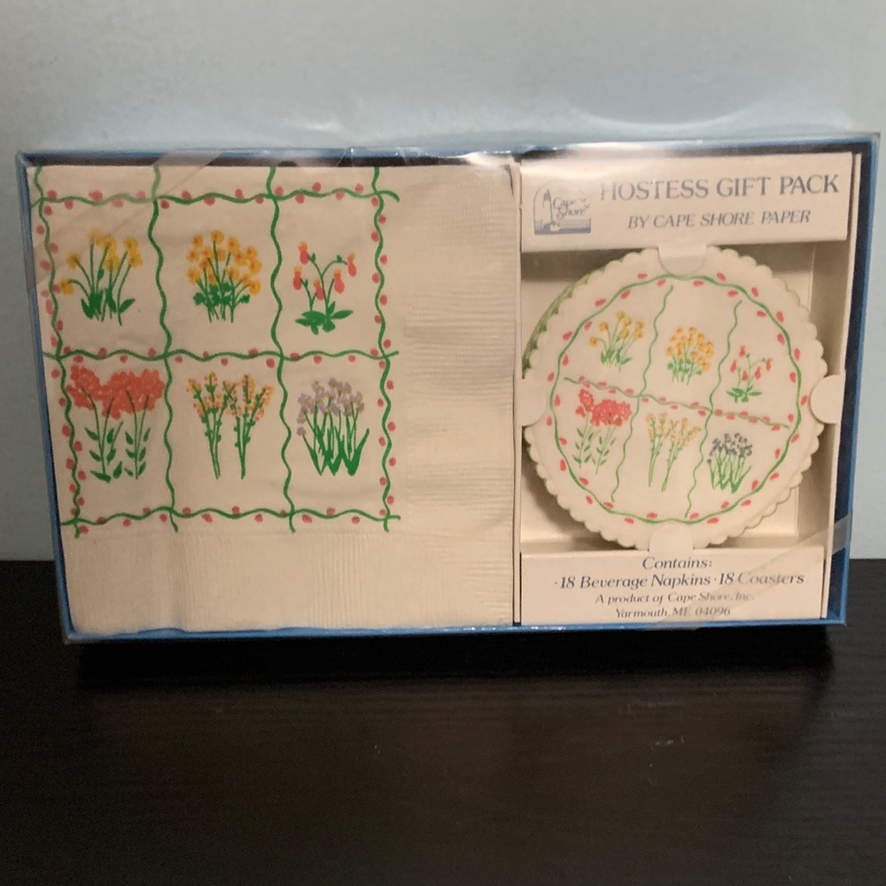 Vintage Hostess Napkin and Coaster Gift Pack - Picture 1 of 4